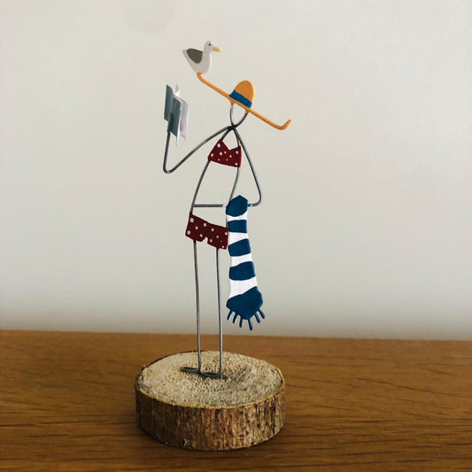 Best Beach Read – Handcrafted Freestanding Metal Decoration - ad&i