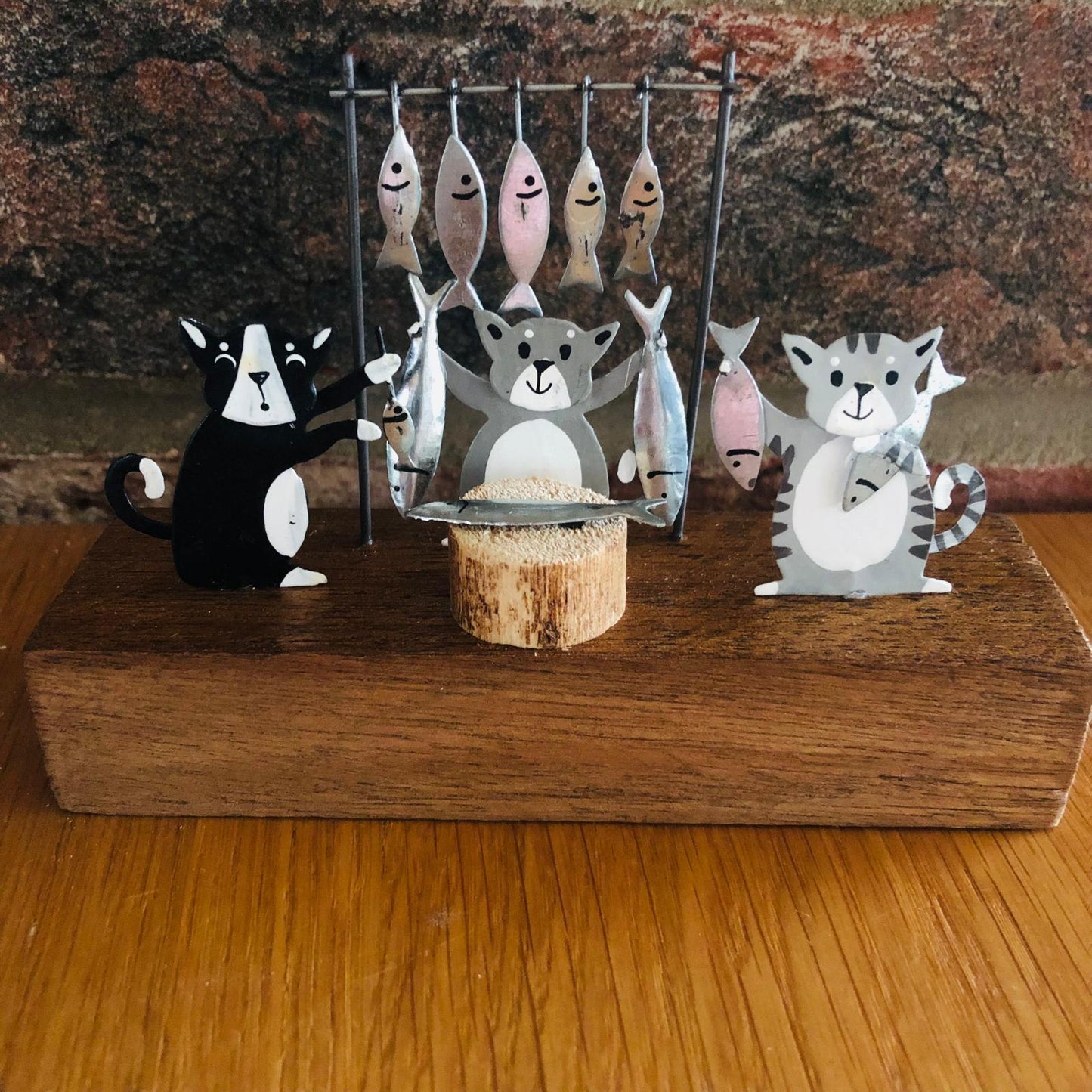 Cats at the Fish Market on Plinth