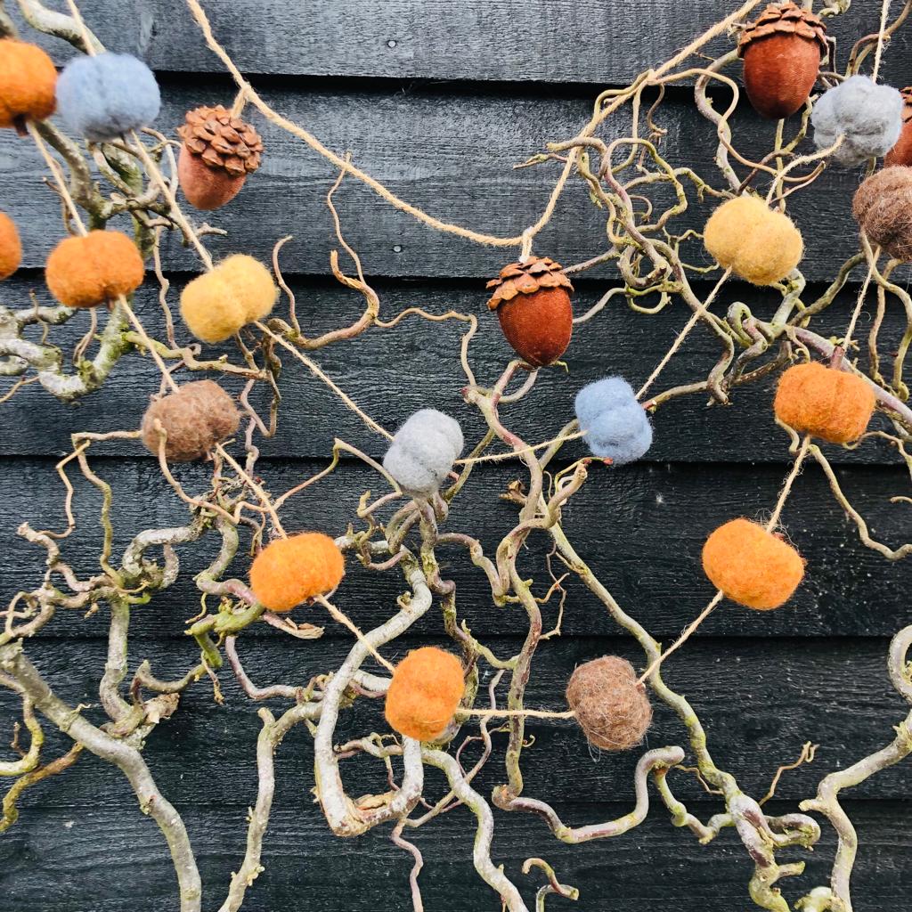 Acorn Decorative Garland - ad&i