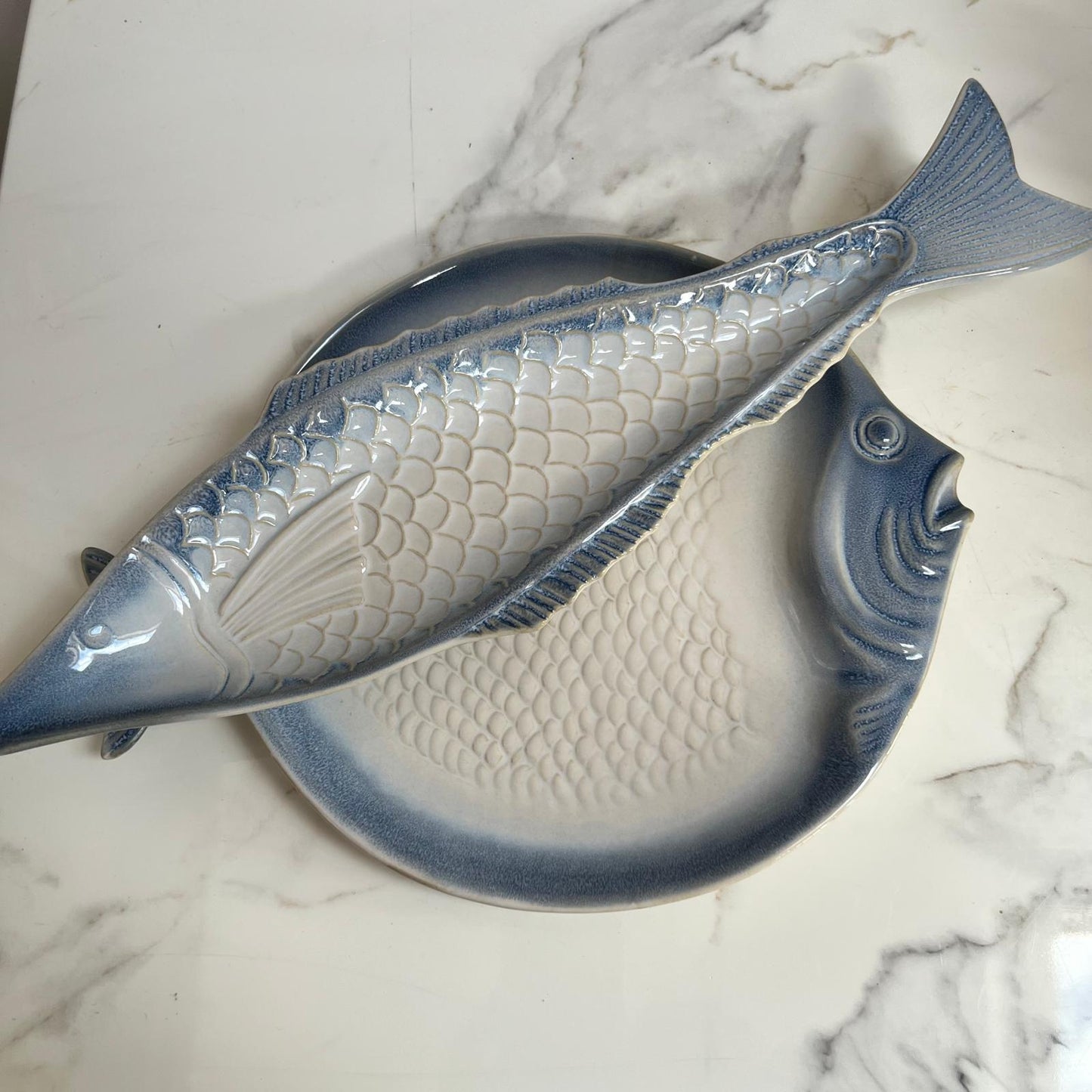 Blue and White Ceramic Round Fish Dish