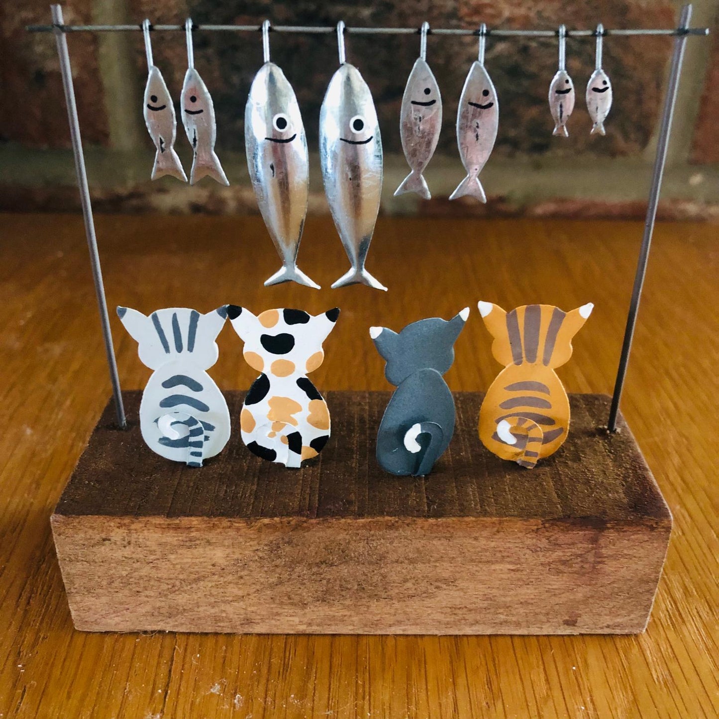 ‘Choices Choices!’ Cats Metal Decoration on Plinth - ad&i
