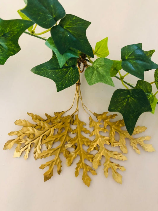 Decorative Gold Bunch Of Leaves