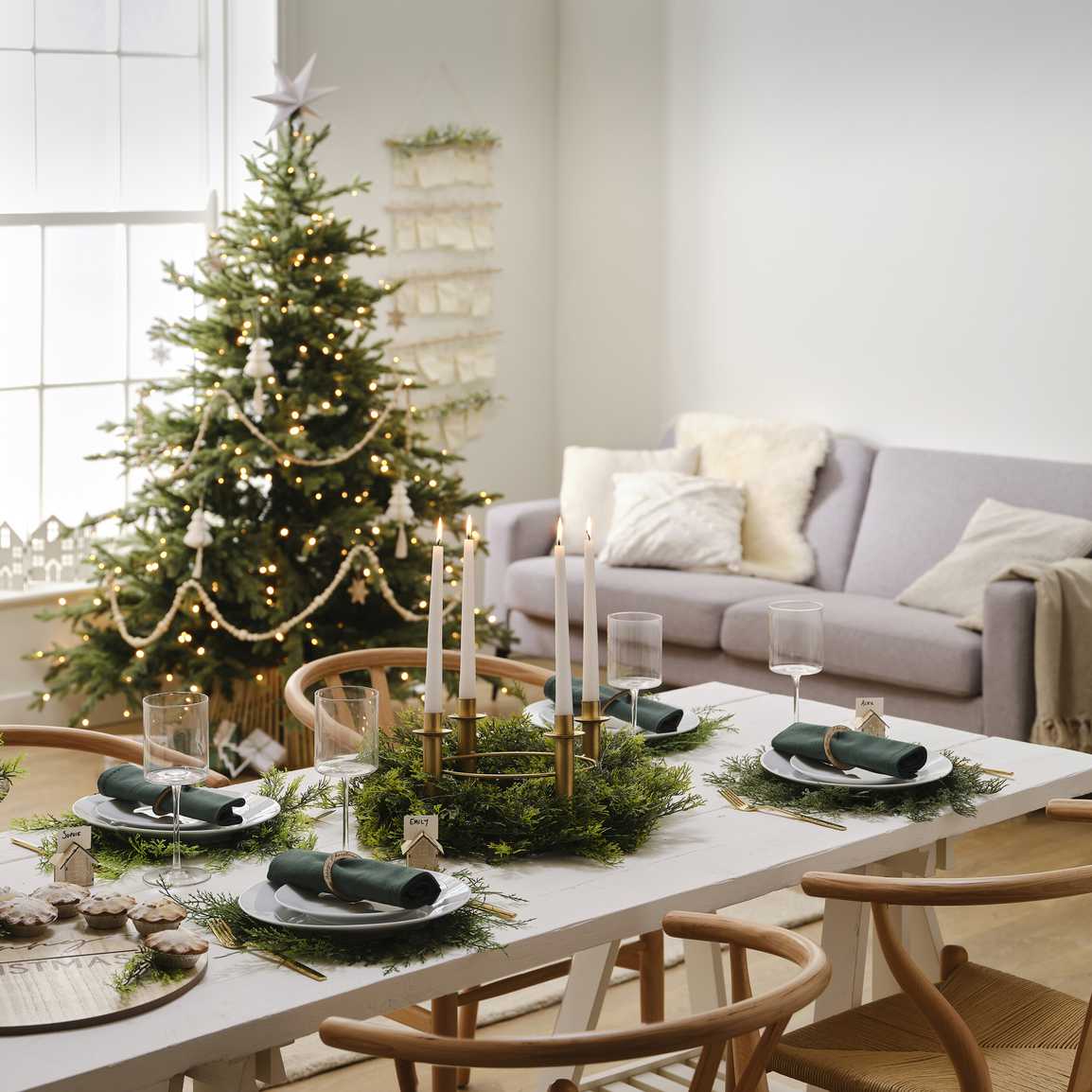 Gold Candle Centrepiece - ad&i