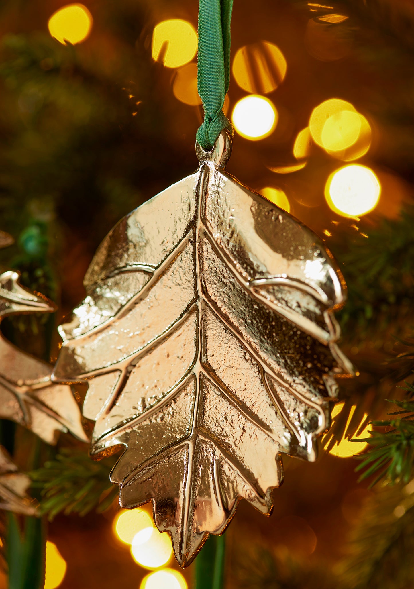 Gold Metal Botanical Leaf Decoration