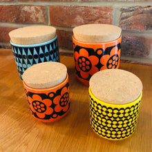 Load image into Gallery viewer, Magpie x Hornsea Repeat Flower Yellow Mini Pot - ad&amp;i
