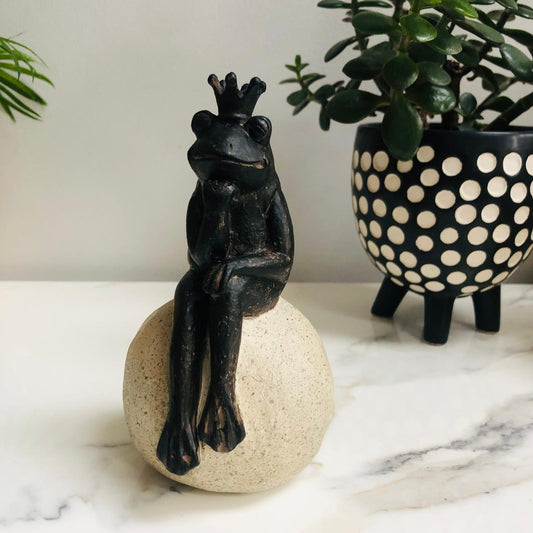 The Thinker Frog Ornament - ad&i