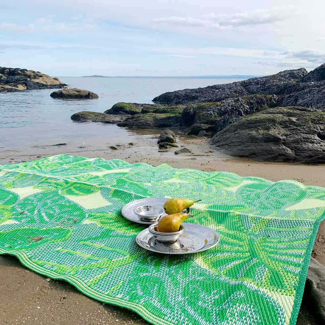 Tropical Palm Leaf Outdoor Rug - ad&i