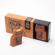 Load image into Gallery viewer, Magpie x Hornsea Orange Cat Salt and Pepper Shaker Set - ad&amp;i