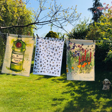 Load image into Gallery viewer, Bee Tea Towel - ad&amp;i