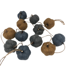 Load image into Gallery viewer, Pumpkin Decorative Garland - ad&amp;i