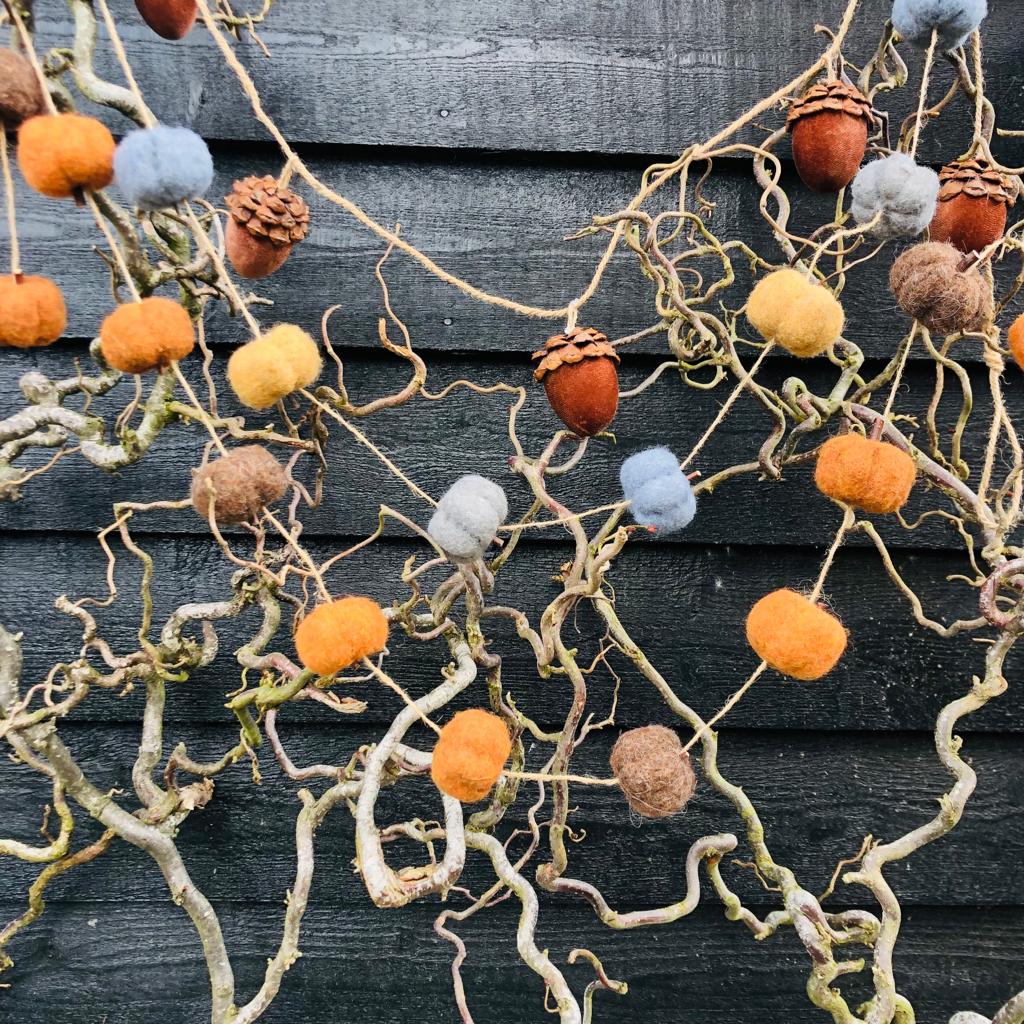 Acorn Decorative Garland - ad&i